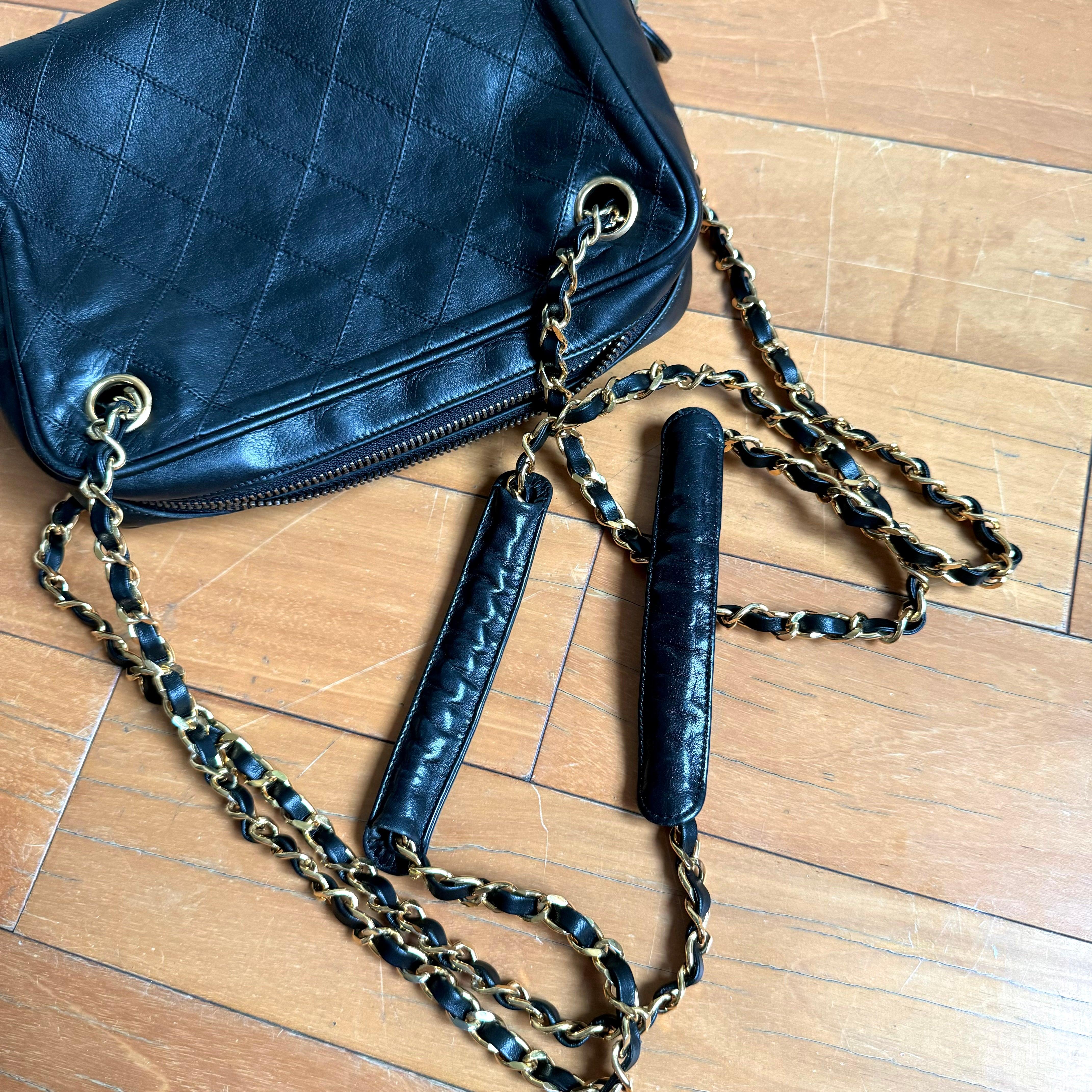 Chanel Mademoiselle Camera Bag Black Double Gold Chain, 1986-1988 For Sale 12