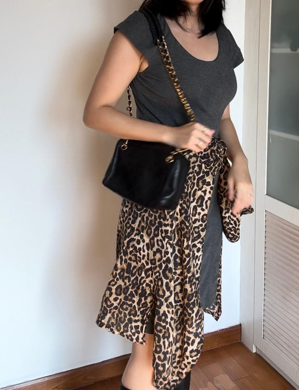 Chanel Mademoiselle Camera Bag Black Double Gold Chain, 1986-1988 In Good Condition For Sale In AUBERVILLIERS, FR