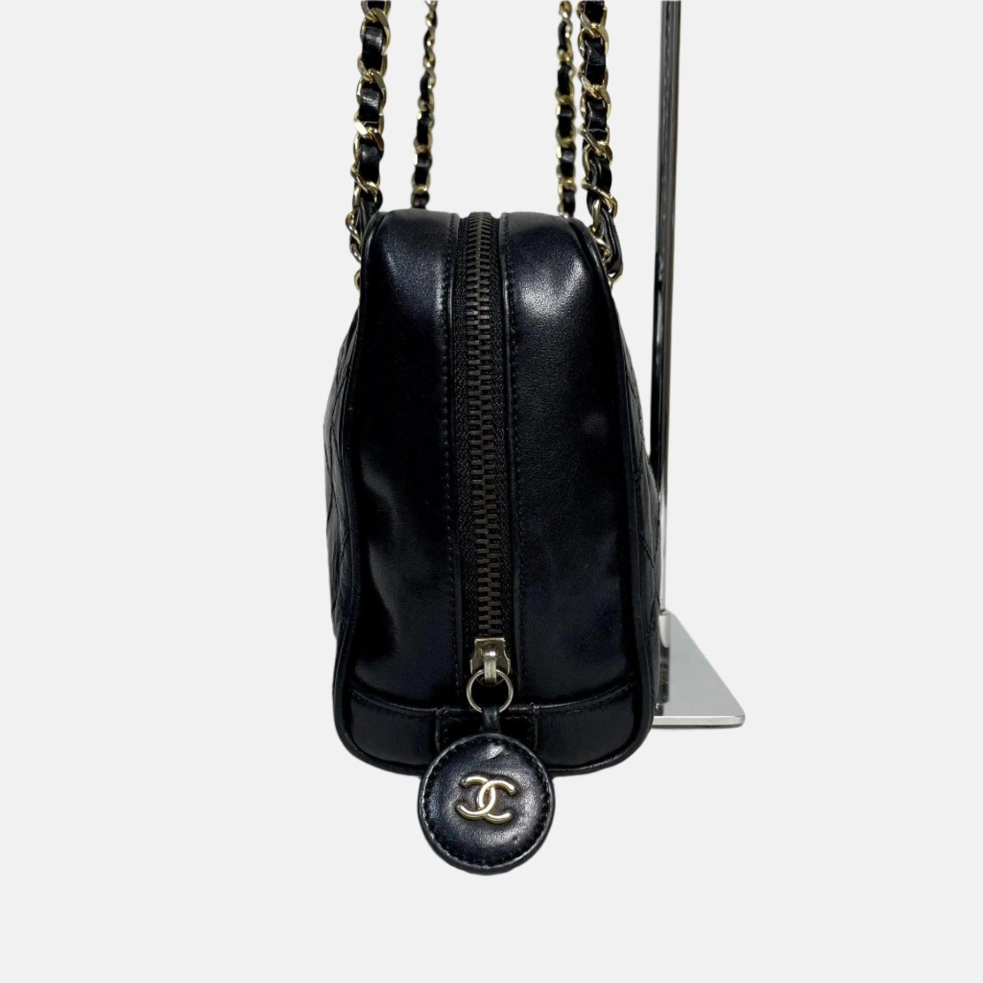 Chanel Mademoiselle Camera Bag Black Double Gold Chain, 1986-1988 For Sale 1