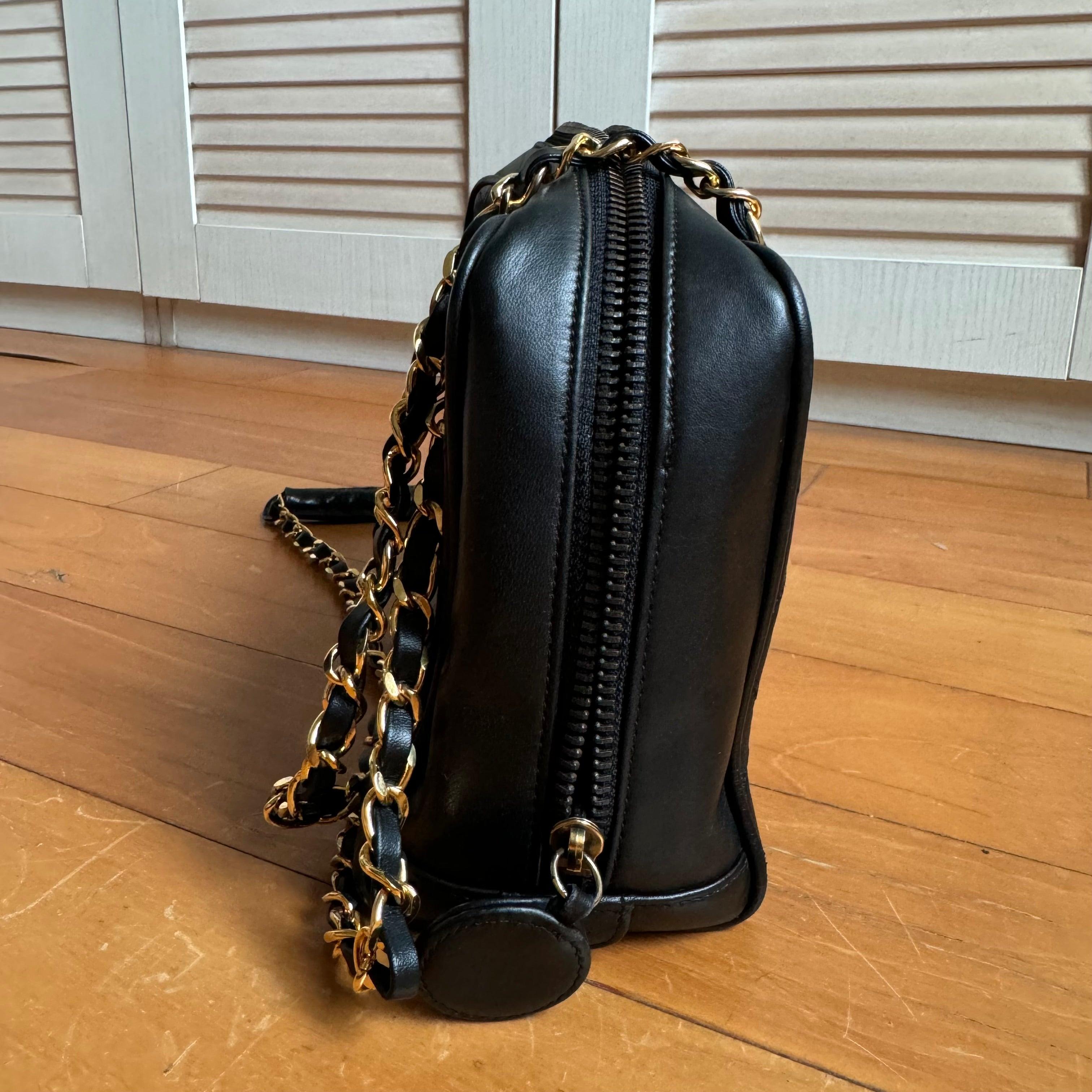 Chanel Mademoiselle Camera Bag Black Double Gold Chain, 1986-1988 For Sale 3