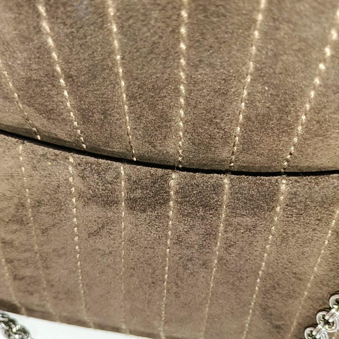 Chanel Mademoiselle Borsa fotografica cioccolato marrone scamosciato catena d'argento 2005-2006 5