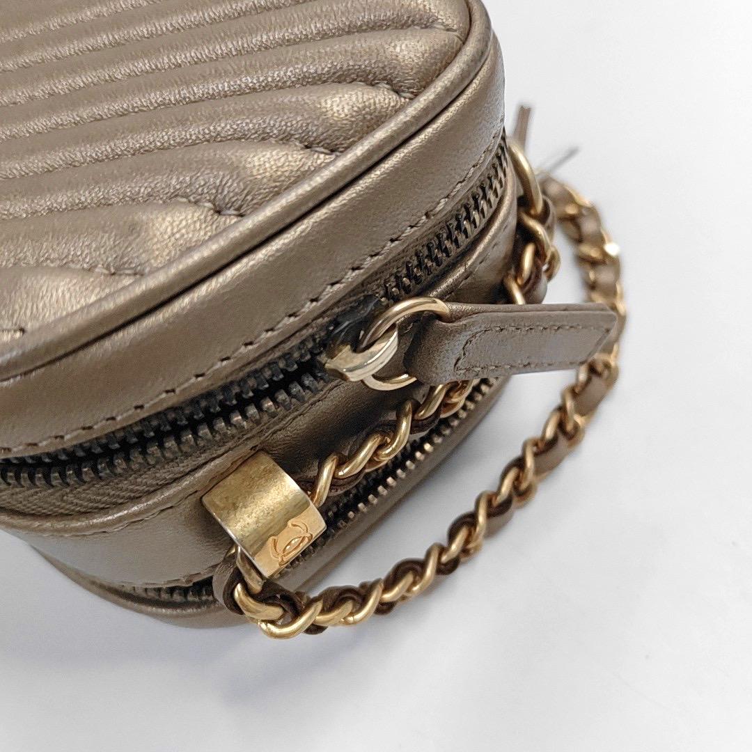 Chanel Mademoiselle Kamera Mini Kupfer Gold Lammfell Leder Gold Kette, 2014 im Angebot 6