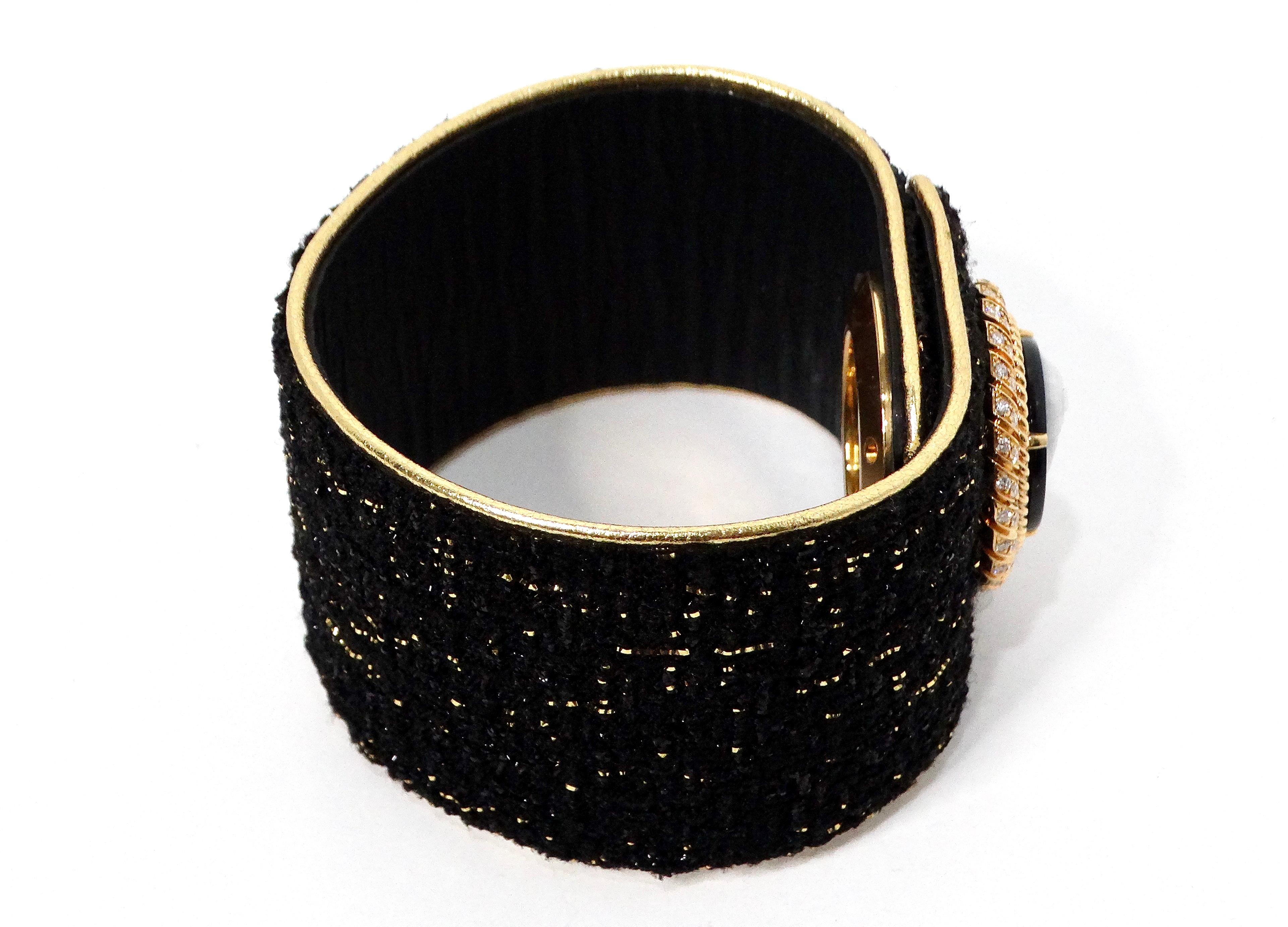 Chanel Mademoiselle Privé Bouton Camée Secret Orologio #1 di 5 in vendita 4