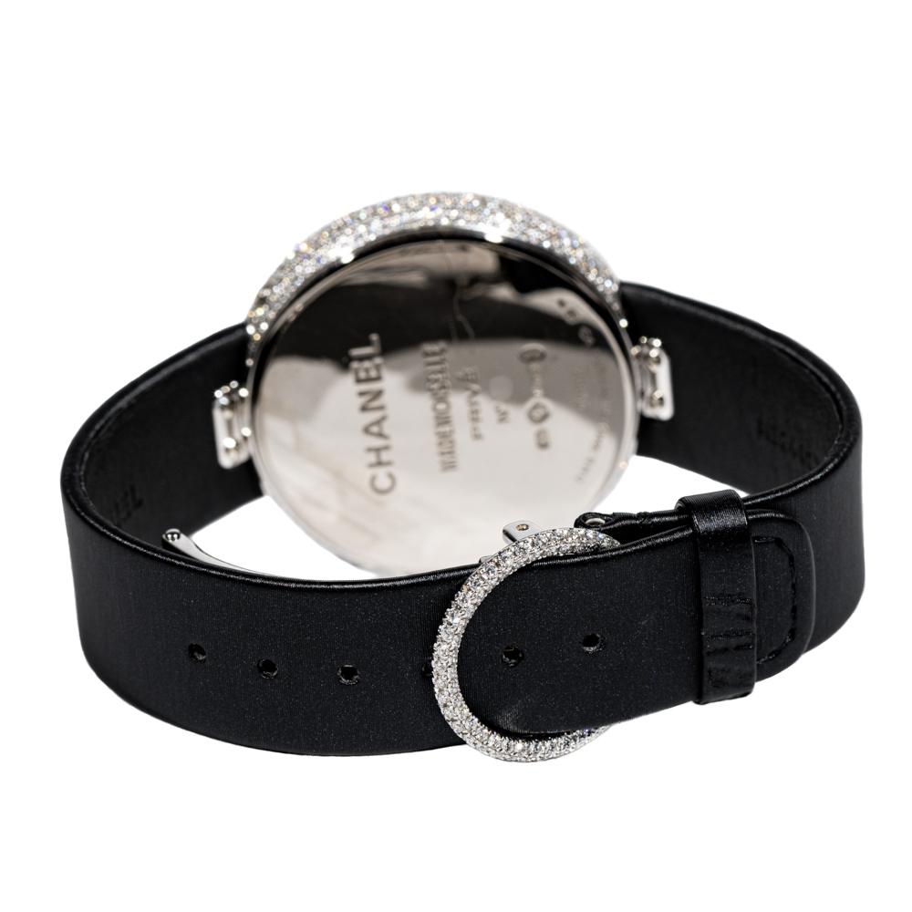 Chanel Mademoiselle Prive-Uhr im Angebot 2
