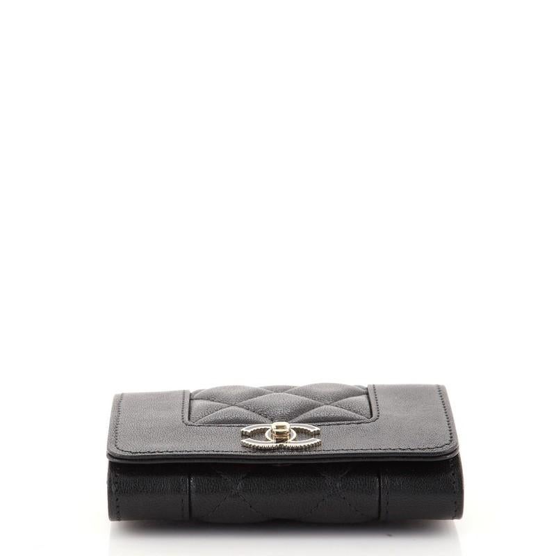 Chanel Mademoiselle Vintage Kartenetui an Kette aus gestepptem Schafsleder Mini für Damen oder Herren