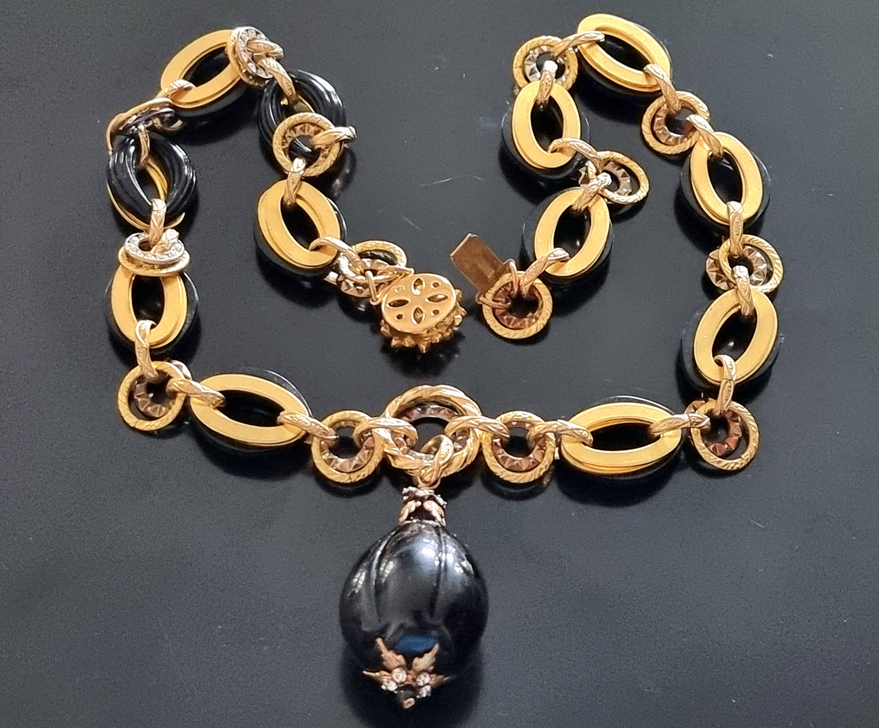 CHANEL, Magnificent vintage NECKLACE, High Fashion, France 4