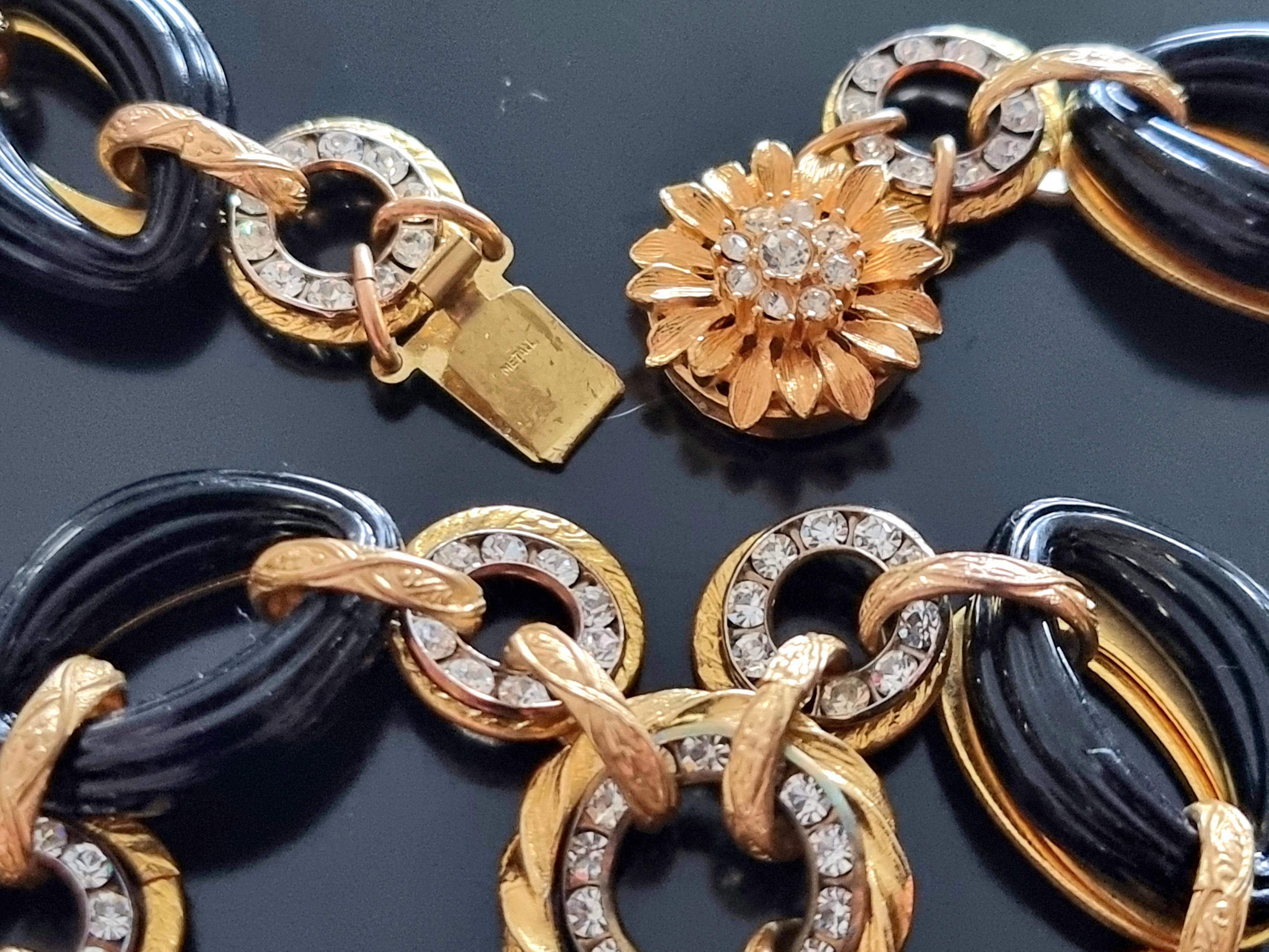 CHANEL, Magnificent vintage NECKLACE, High Fashion, France In Good Condition In SAINT-CLOUD, FR
