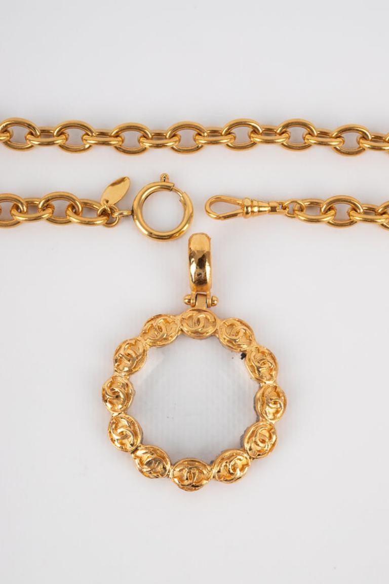 Chanel, collier en verre grossissant, années 1980 Pour femmes en vente