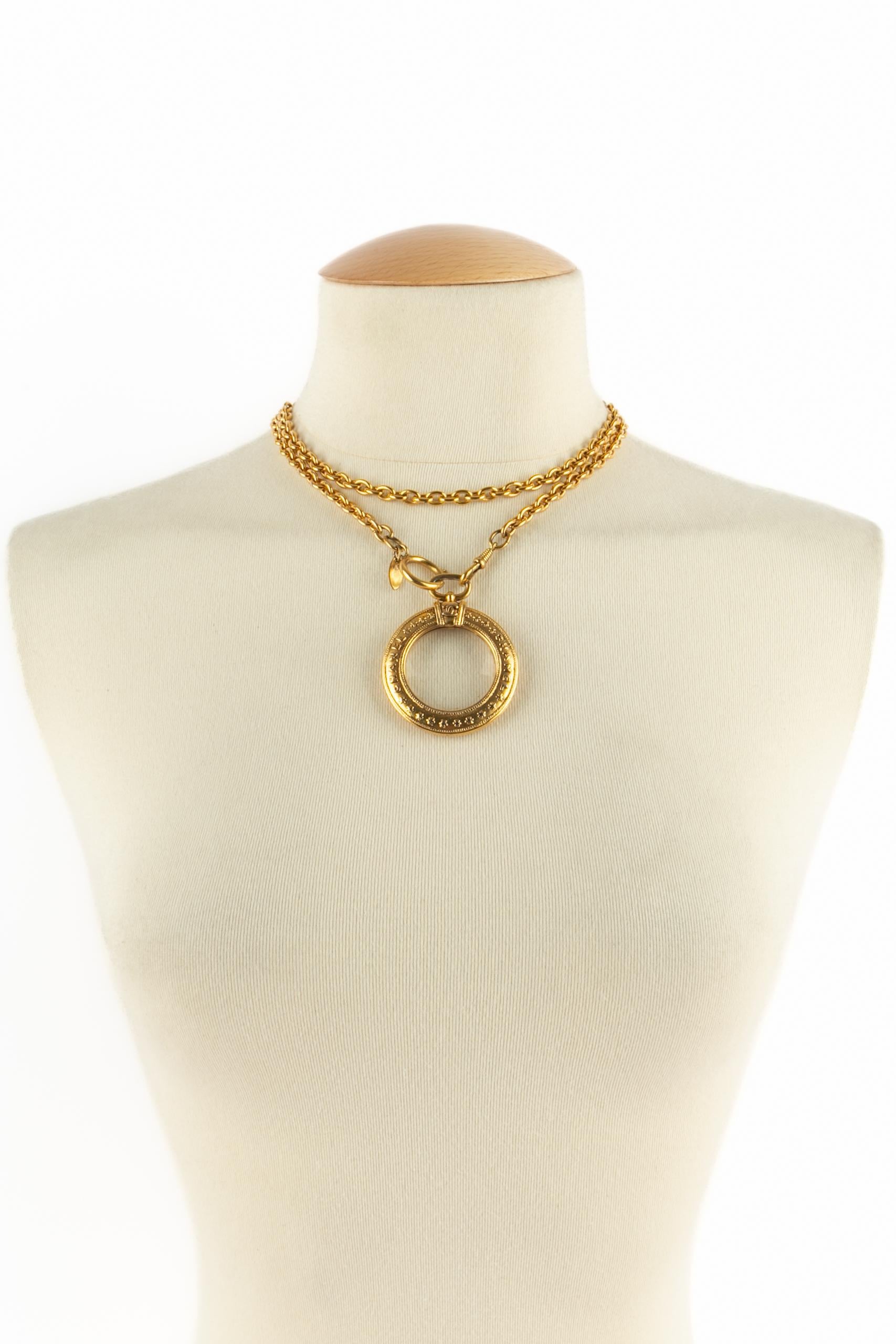 Chanel magnifying glass necklace For Sale 6