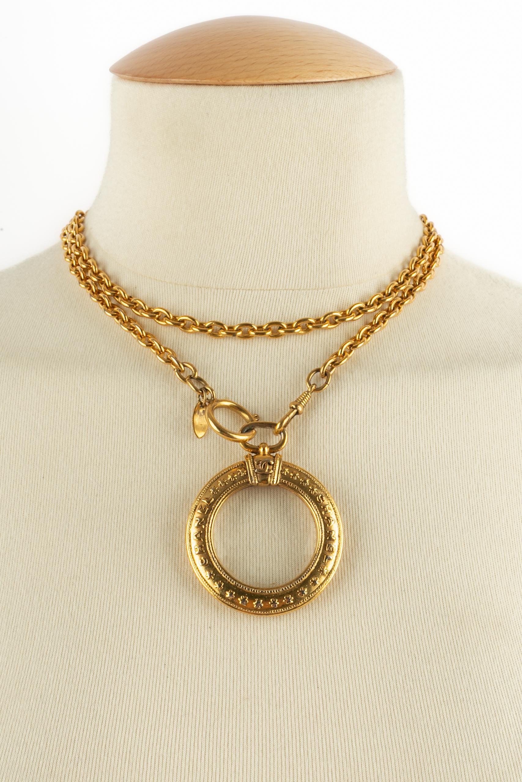 Chanel magnifying glass necklace For Sale 7