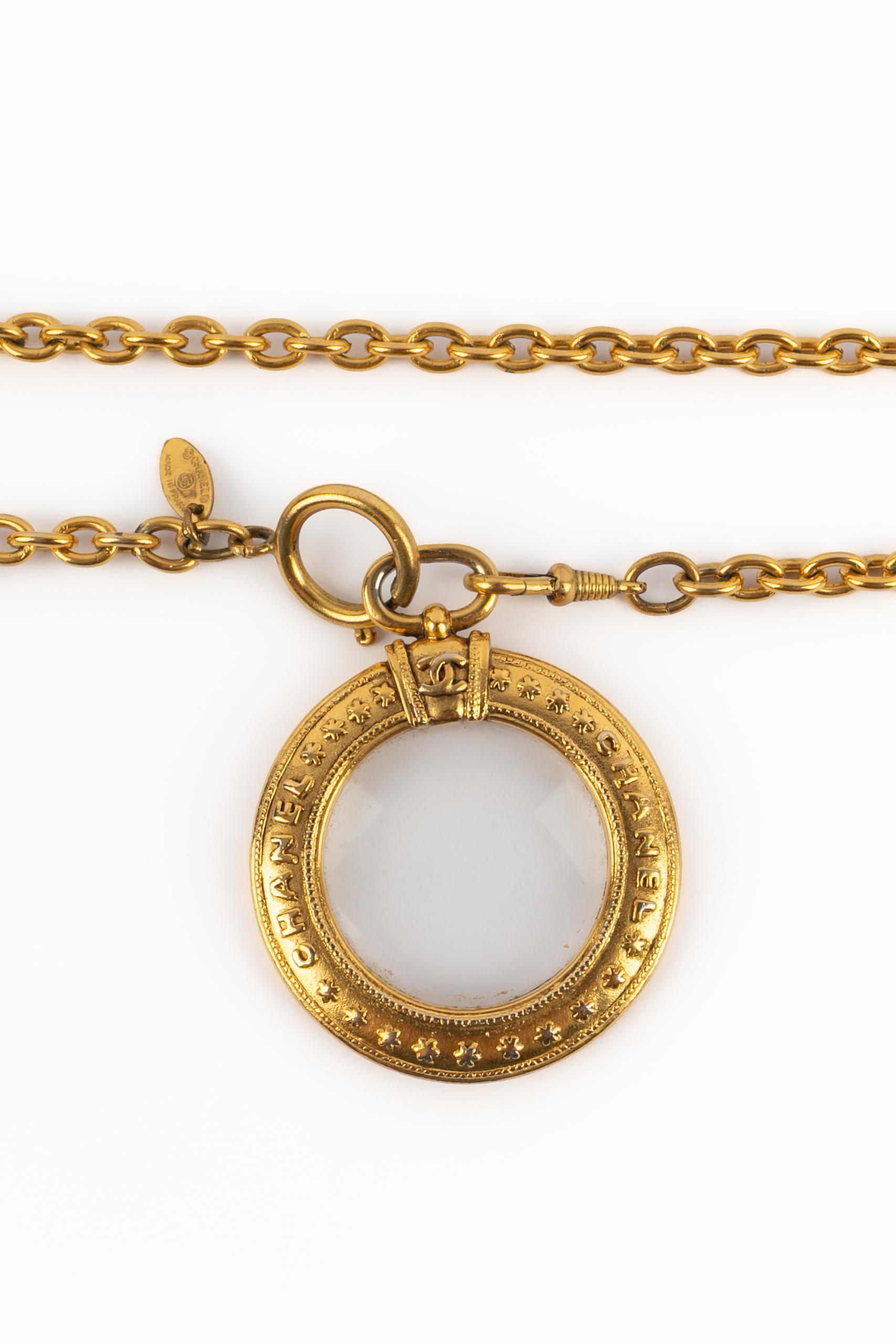 Women's Chanel magnifying glass necklace For Sale
