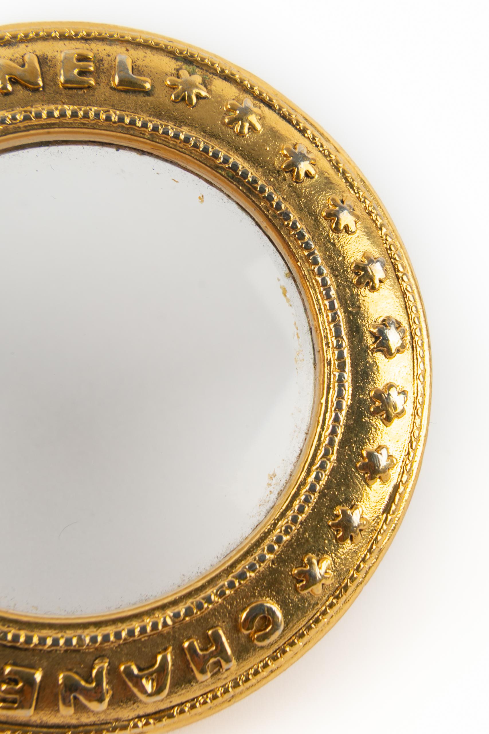 Chanel magnifying glass necklace For Sale 3