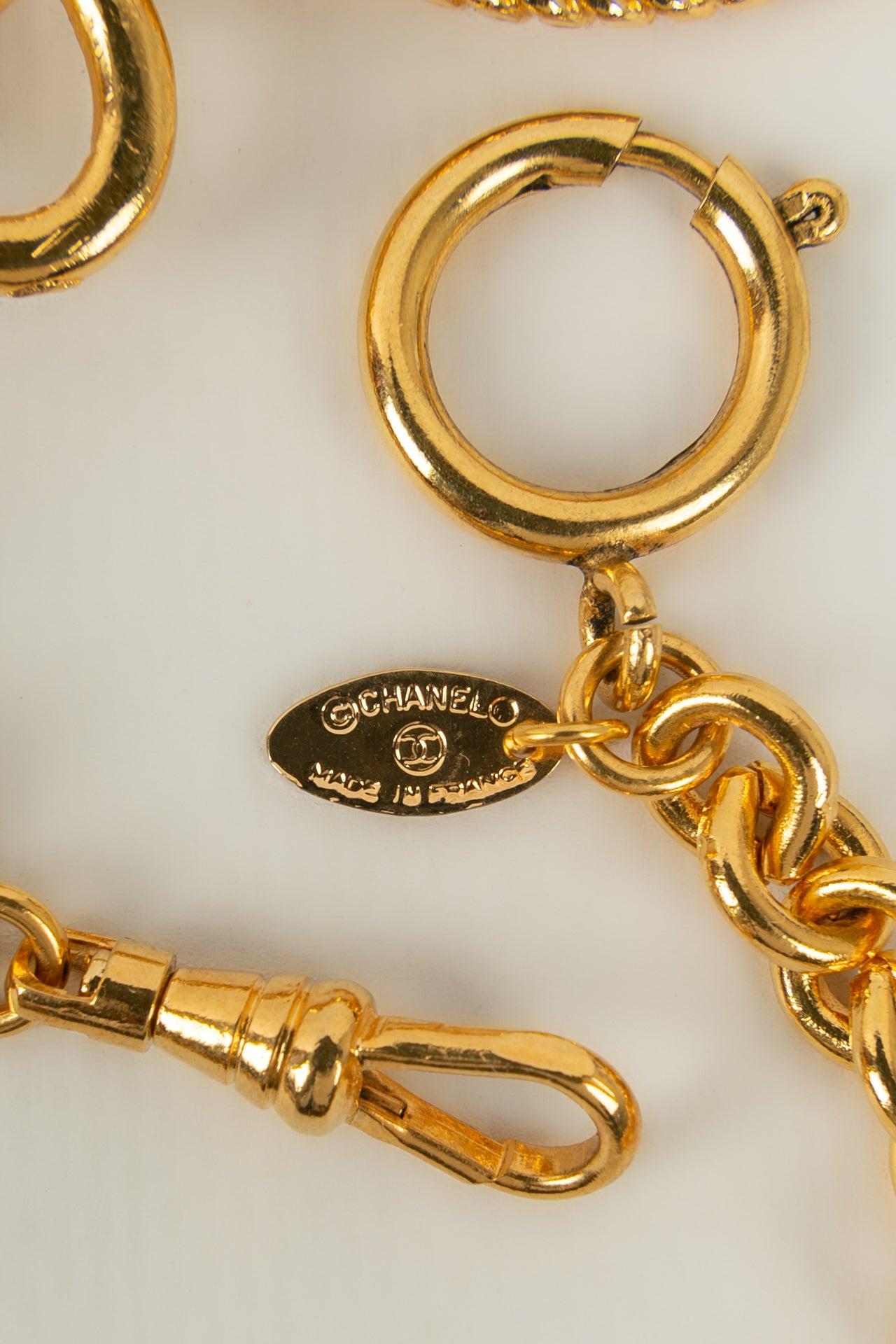 Chanel Magnifying Glass Necklace in Gold Plated Metal In Excellent Condition In SAINT-OUEN-SUR-SEINE, FR