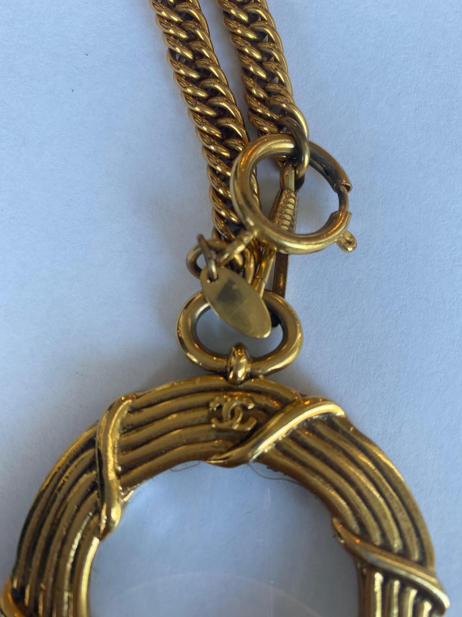 Chanel Magnifying Glass Pendant Sautoir In Good Condition For Sale In Roslyn, NY