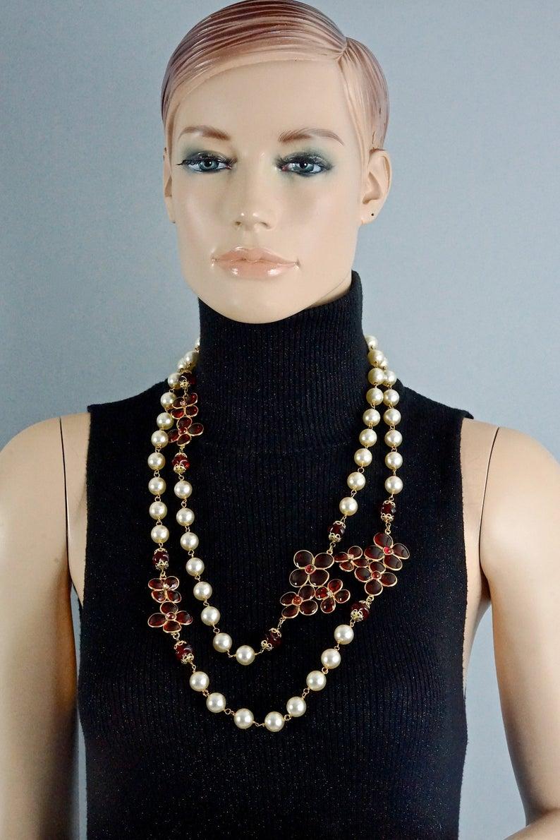 Women's CHANEL MAISON GRIPOIX Poured Glass Flower Pearl Long Necklace For Sale