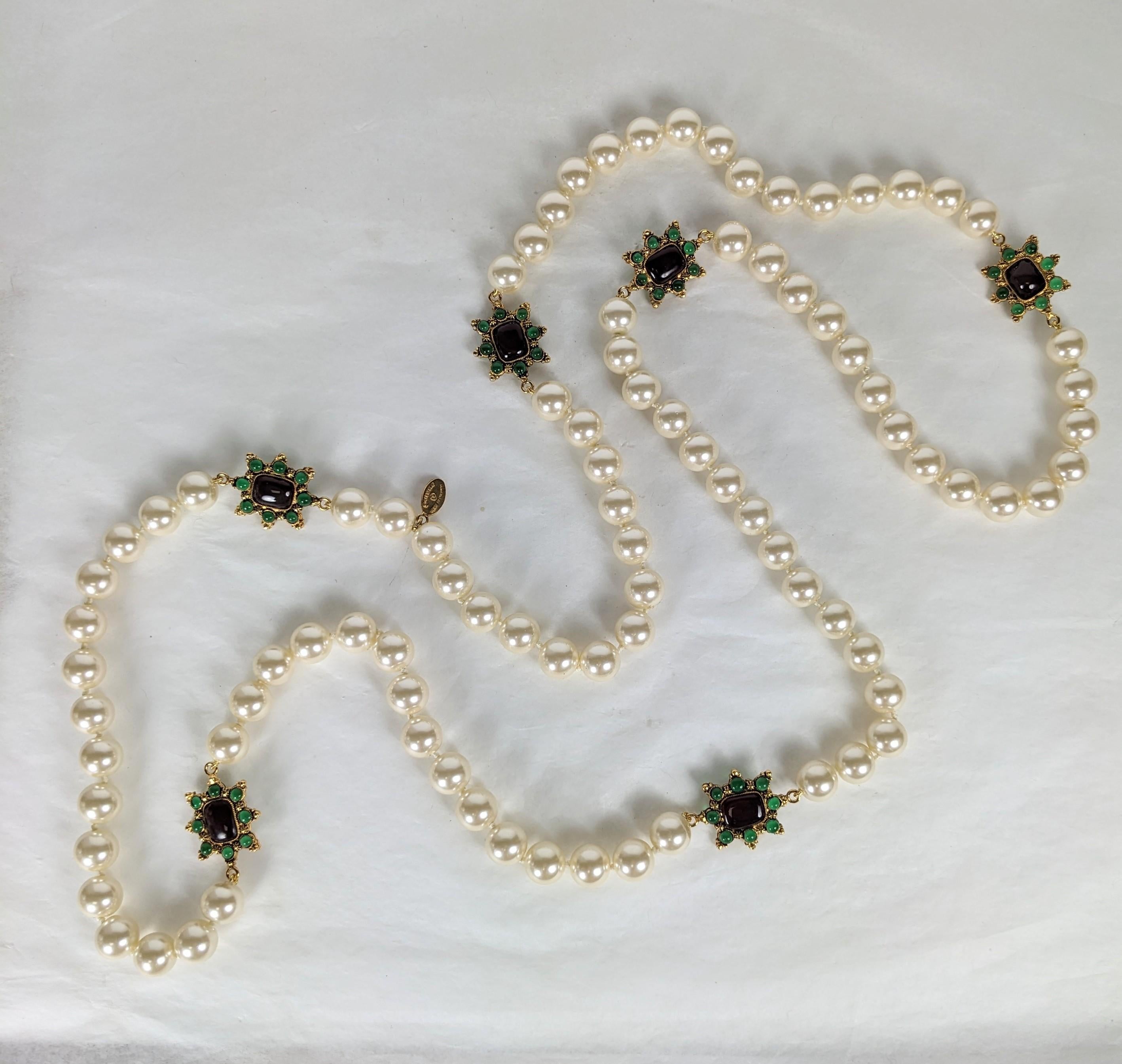 Chanel Maison Gripoix Renaissance Star Link Pearl Necklace In Excellent Condition For Sale In New York, NY