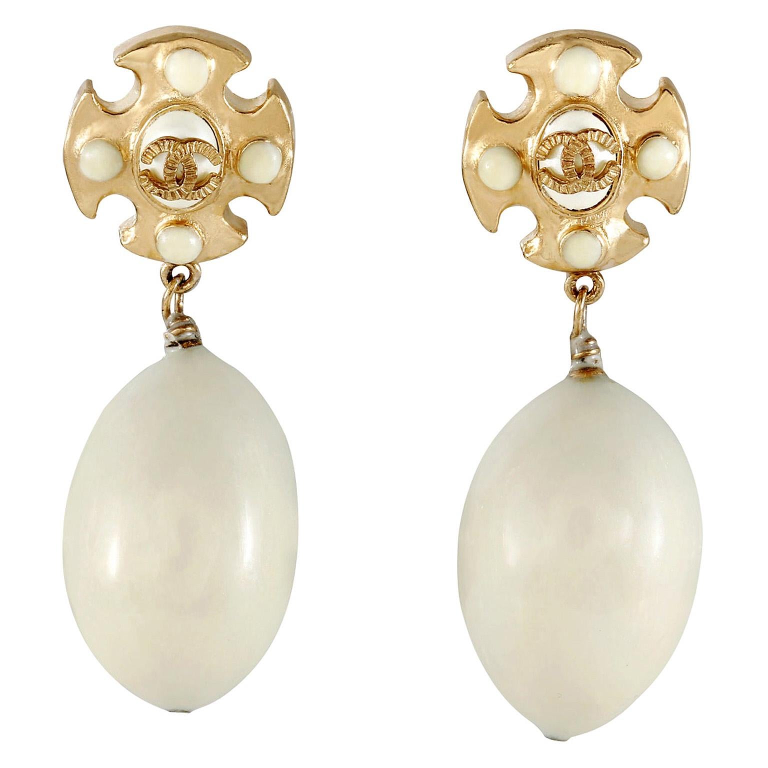 Chanel Maltese Cross Pearl Drop Clip On Earrings For Sale