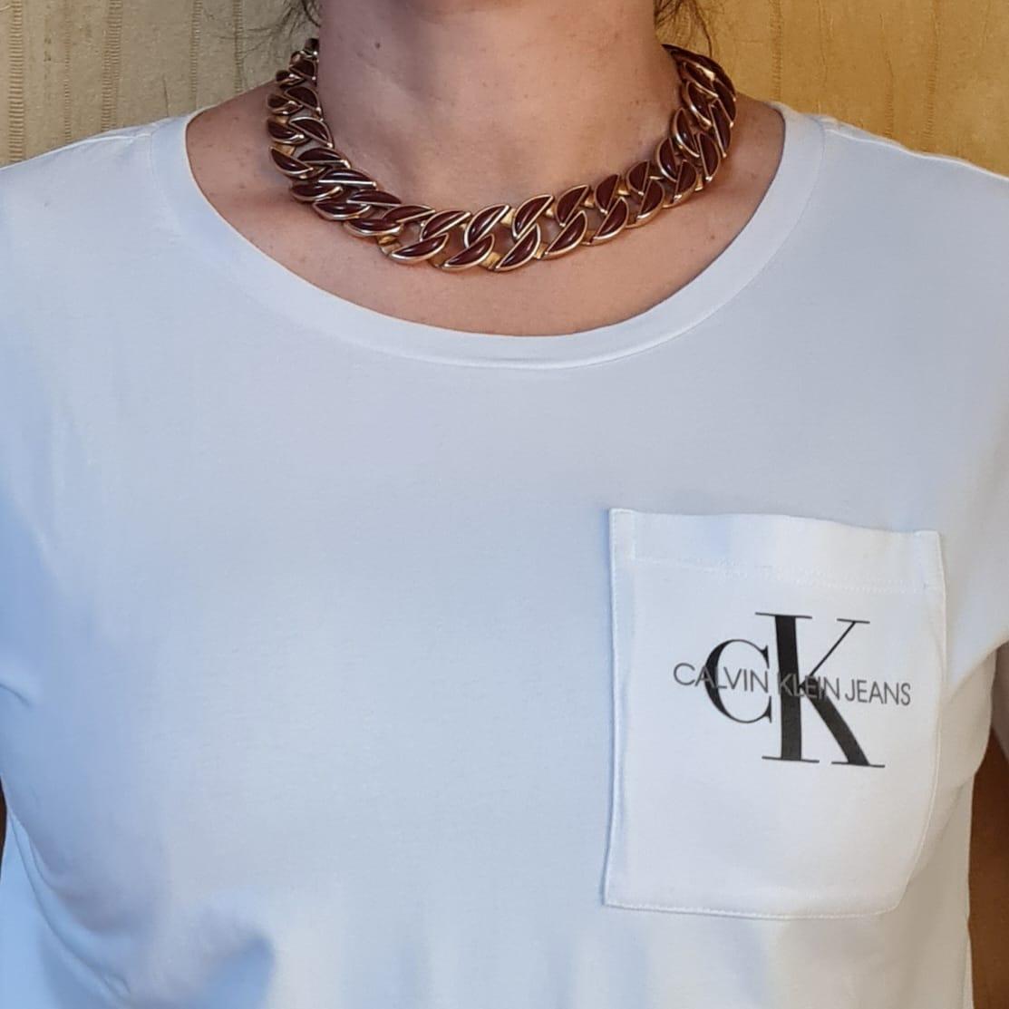 Chanel Maroon Enamel Chain Necklace In Good Condition In Jakarta, Daerah Khusus Ibukota Jakarta