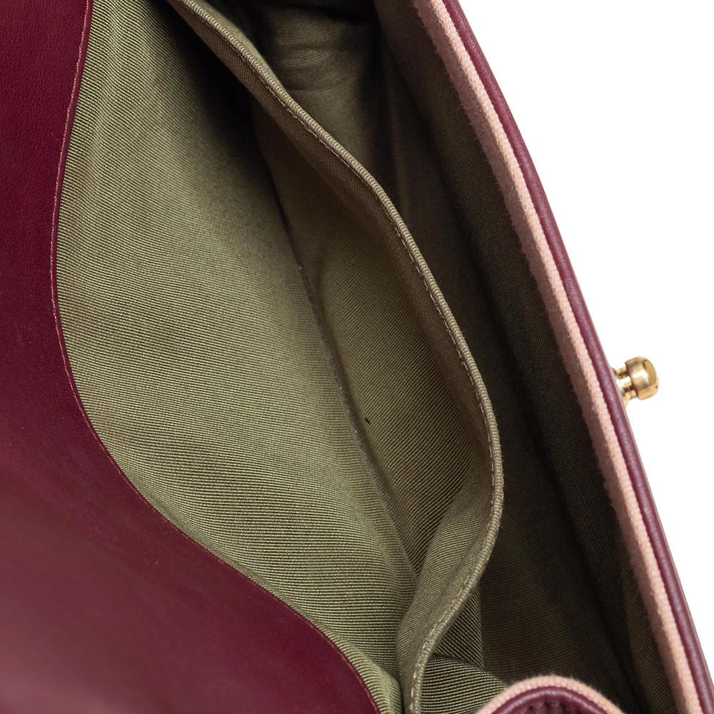 Chanel Maroon Gesteppte Leder Tasche Medium Boy 2