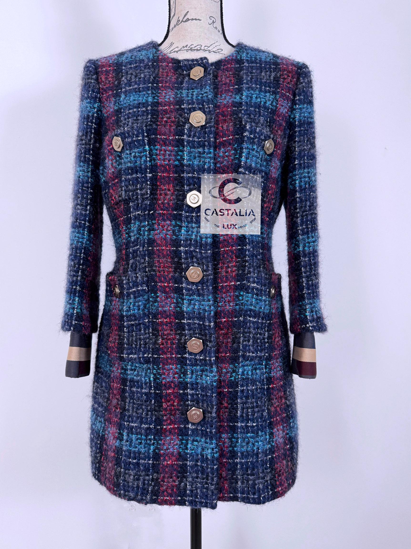 Chanel Marvellous Paris / Hamburg Runway Tweed Jacket 4