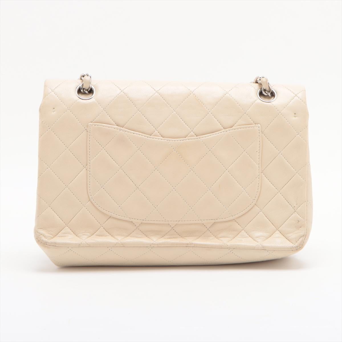 Chanel Matelasse 25 Lambskin Double Flap Double Chain Bag White In Good Condition In Humacao, PR