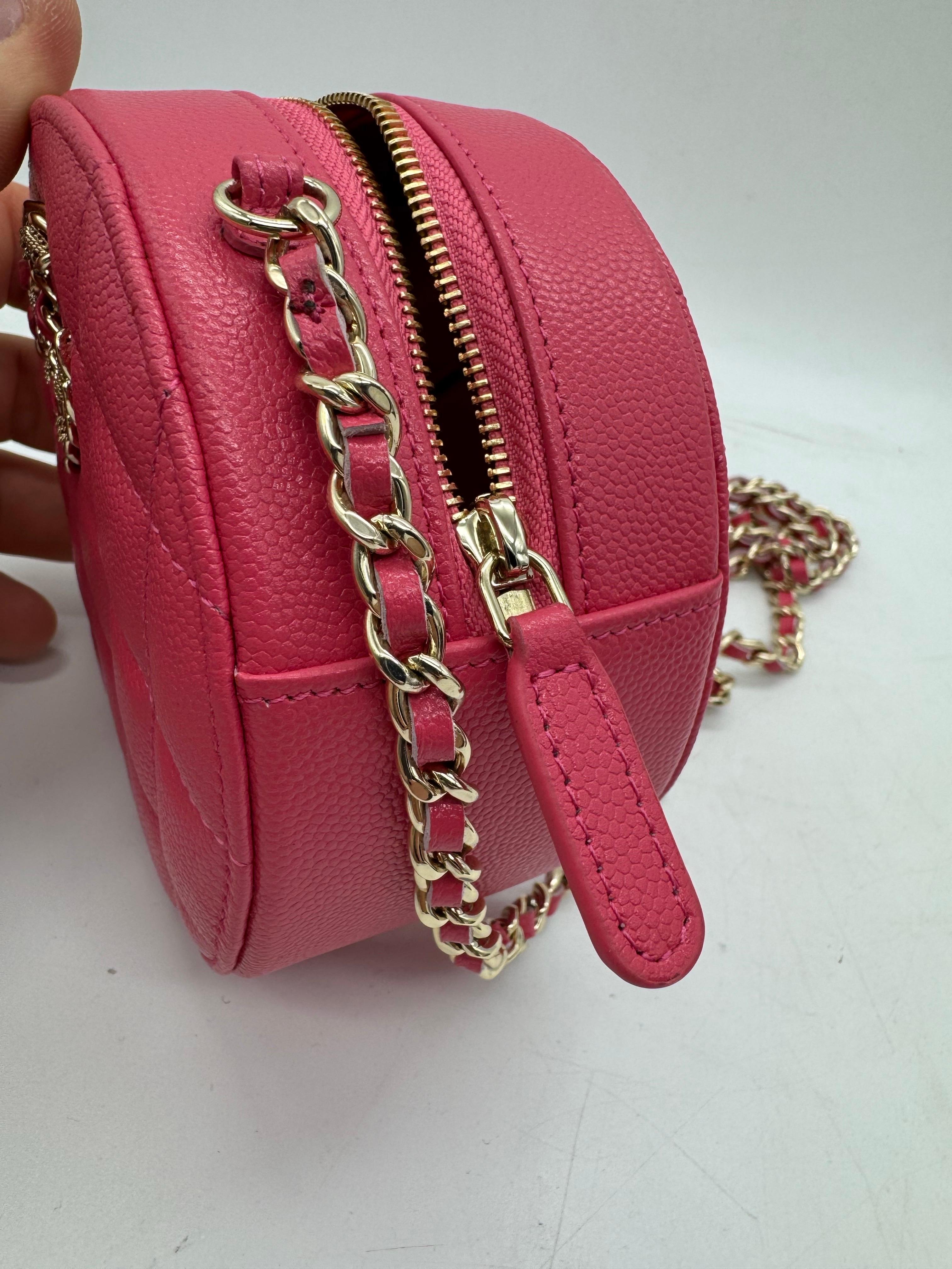 Women's or Men's CHANEL Matelasse Caviar Skin Chain Umhängetasche Pink CC Auth For Sale