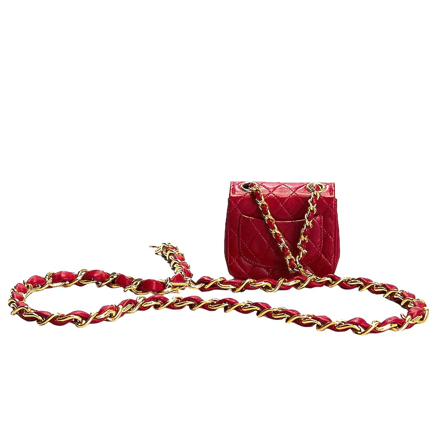 Chanel Matelasse Chain Fanny Belt Red Lambskin Renew Leather Bag In Good Condition For Sale In Aventura, FL