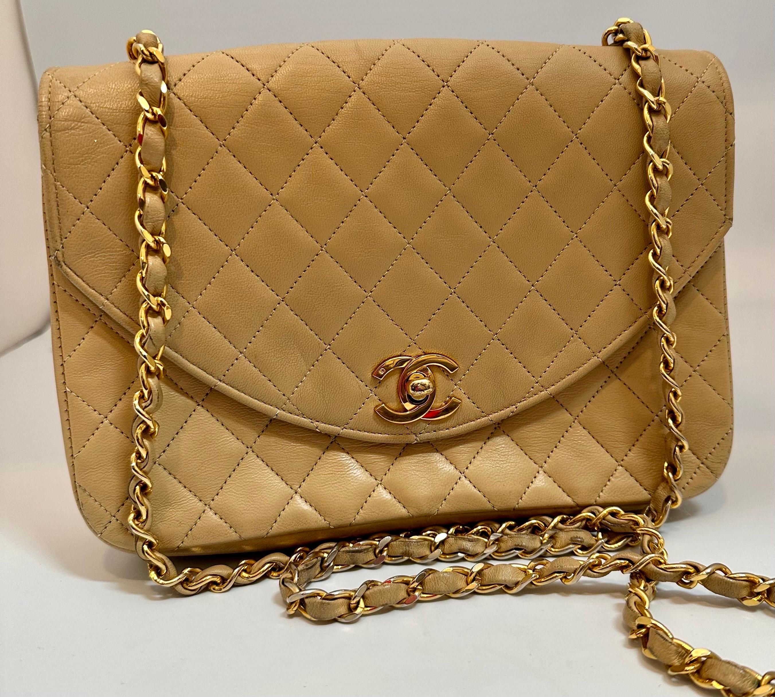 Chanel Matelasse Chain Shoulder Vintage Bag Authentic

Condition: 
Pre-owned: An item that has been used or worn previously. Its in good condition out side , Inside in the pocket area some peeling can be seen. Please look at the pocket picture . One