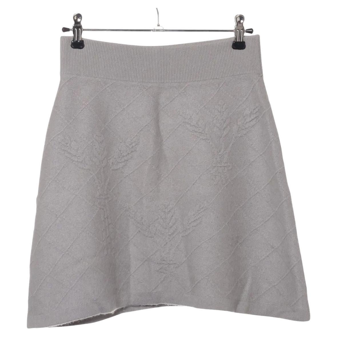 Chanel Falda de Punto Matelasse Gris en venta