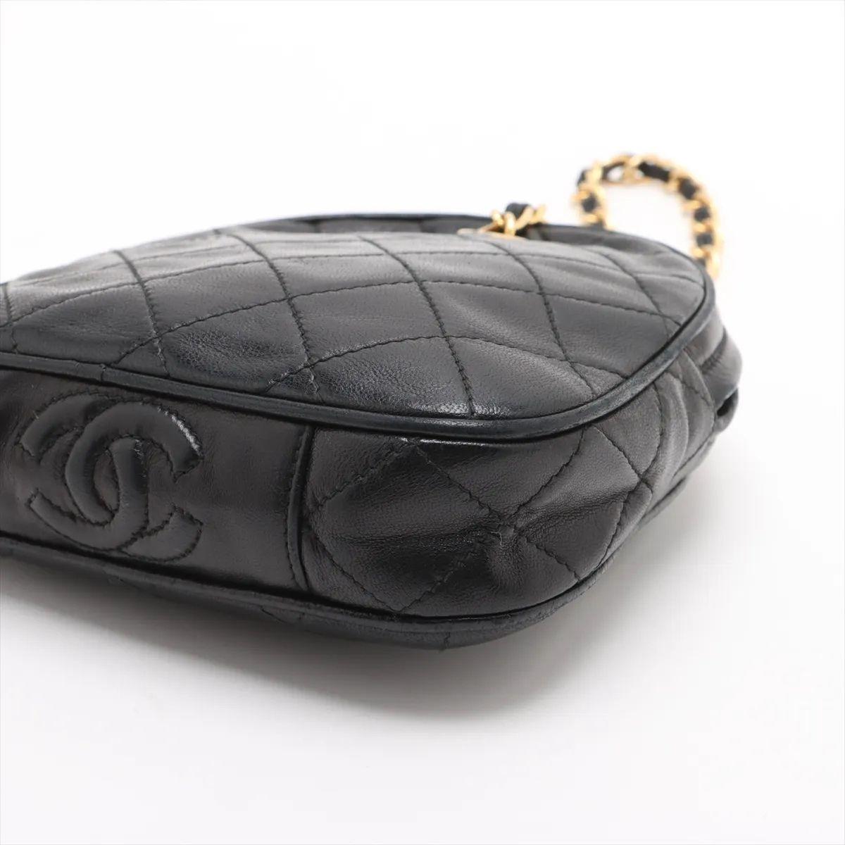Women's Chanel Matelasse Lambskin Chain Handbag Black For Sale