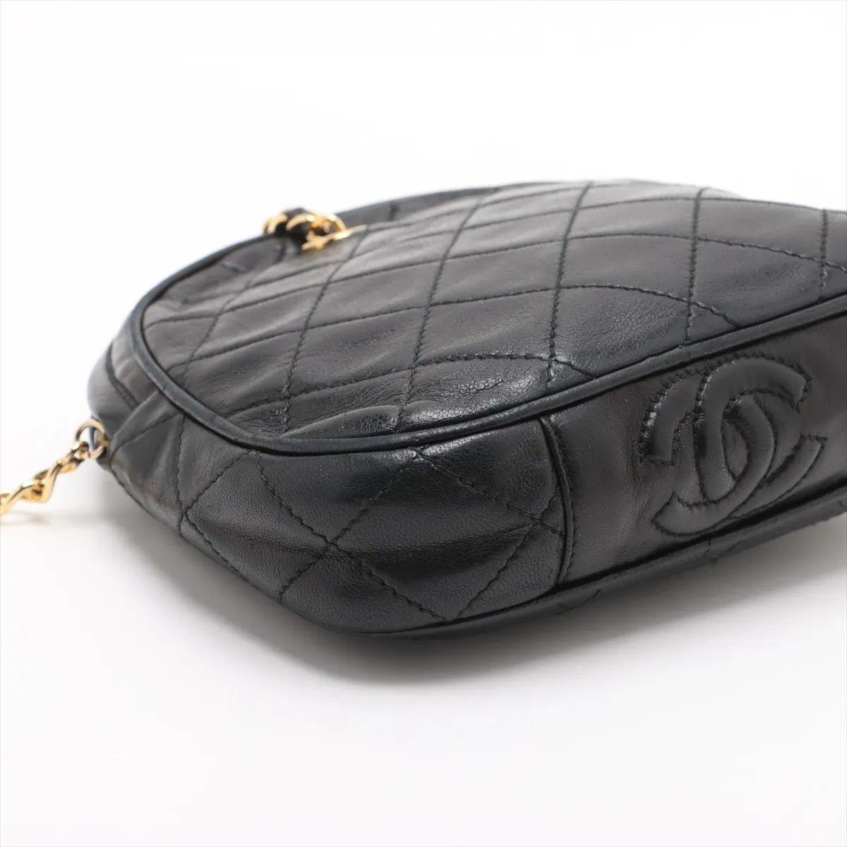 Chanel Matelasse Lambskin Chain Handbag Black For Sale 1