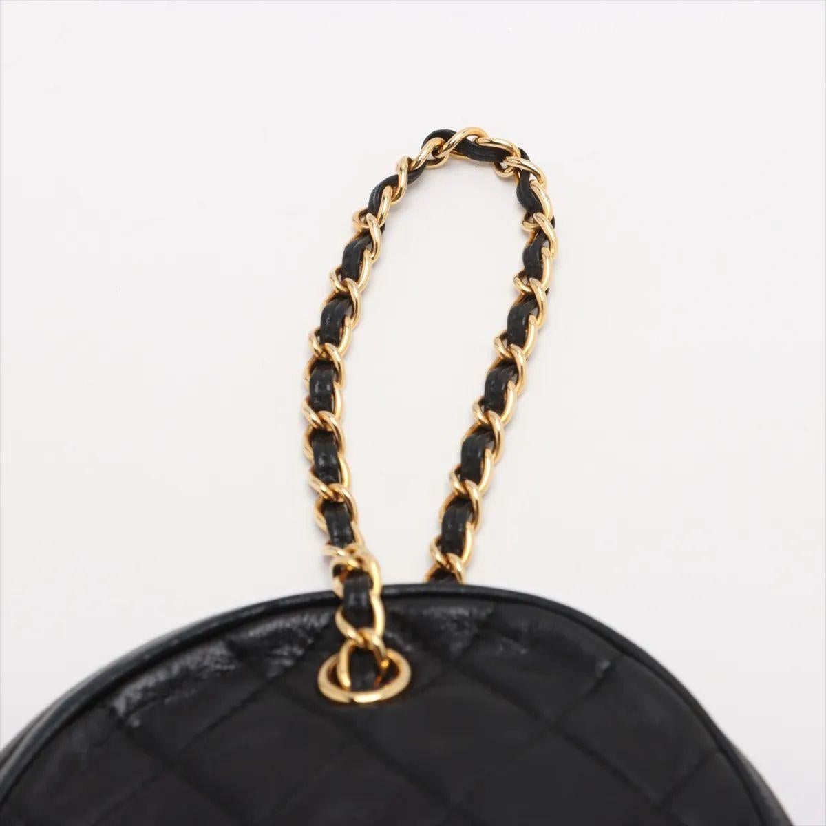 Chanel Matelasse Lambskin Chain Handbag Black For Sale 3