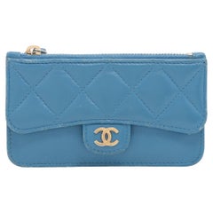 Portafoglio portamonete Chanel in pelle d'agnello blu