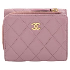 Chanel Matelasse Lammfell Trifold Brieftasche Lila Portemonnaie lila