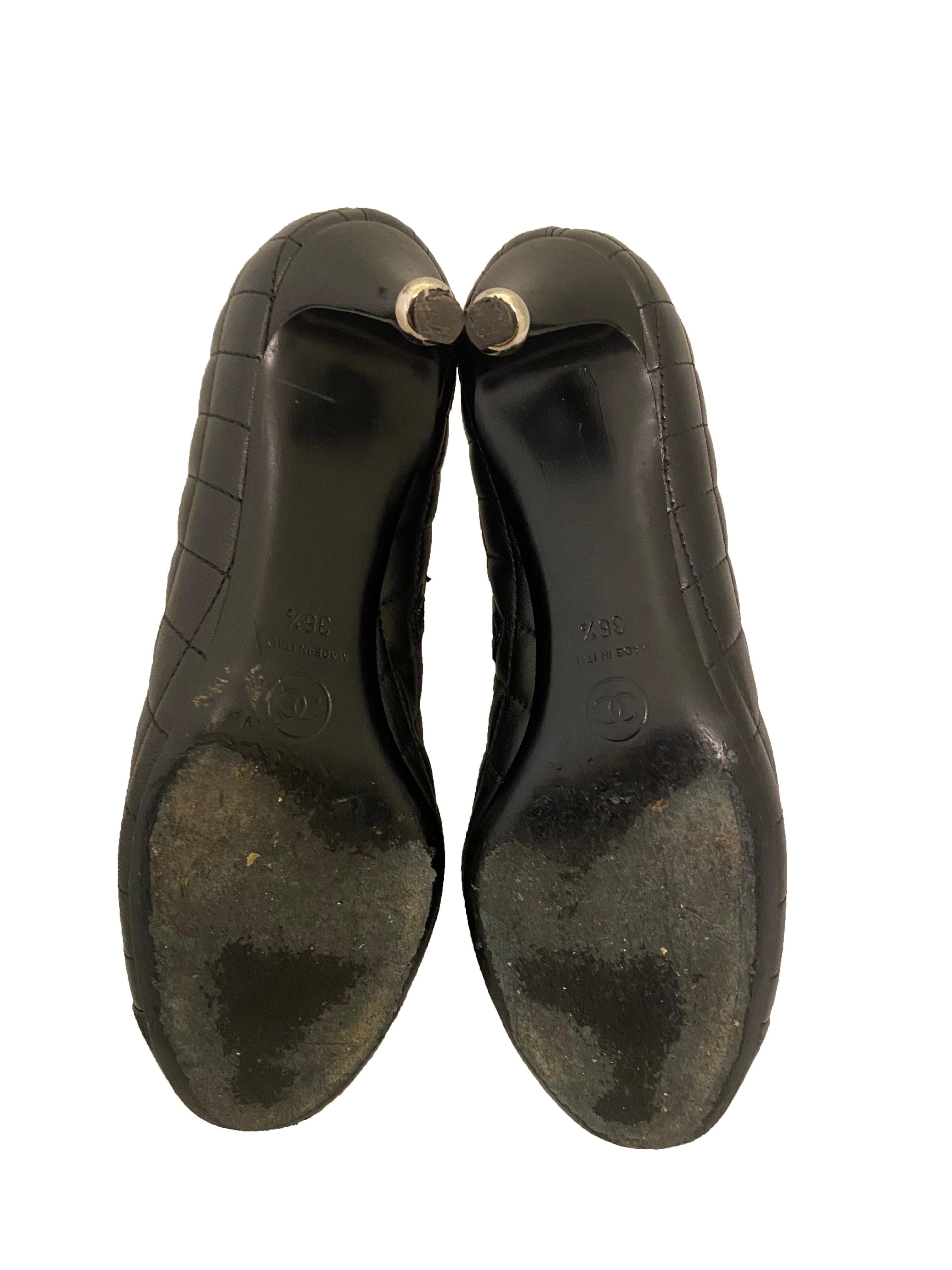 Chanel Matelasse Leather Ankle Boots For Sale 1