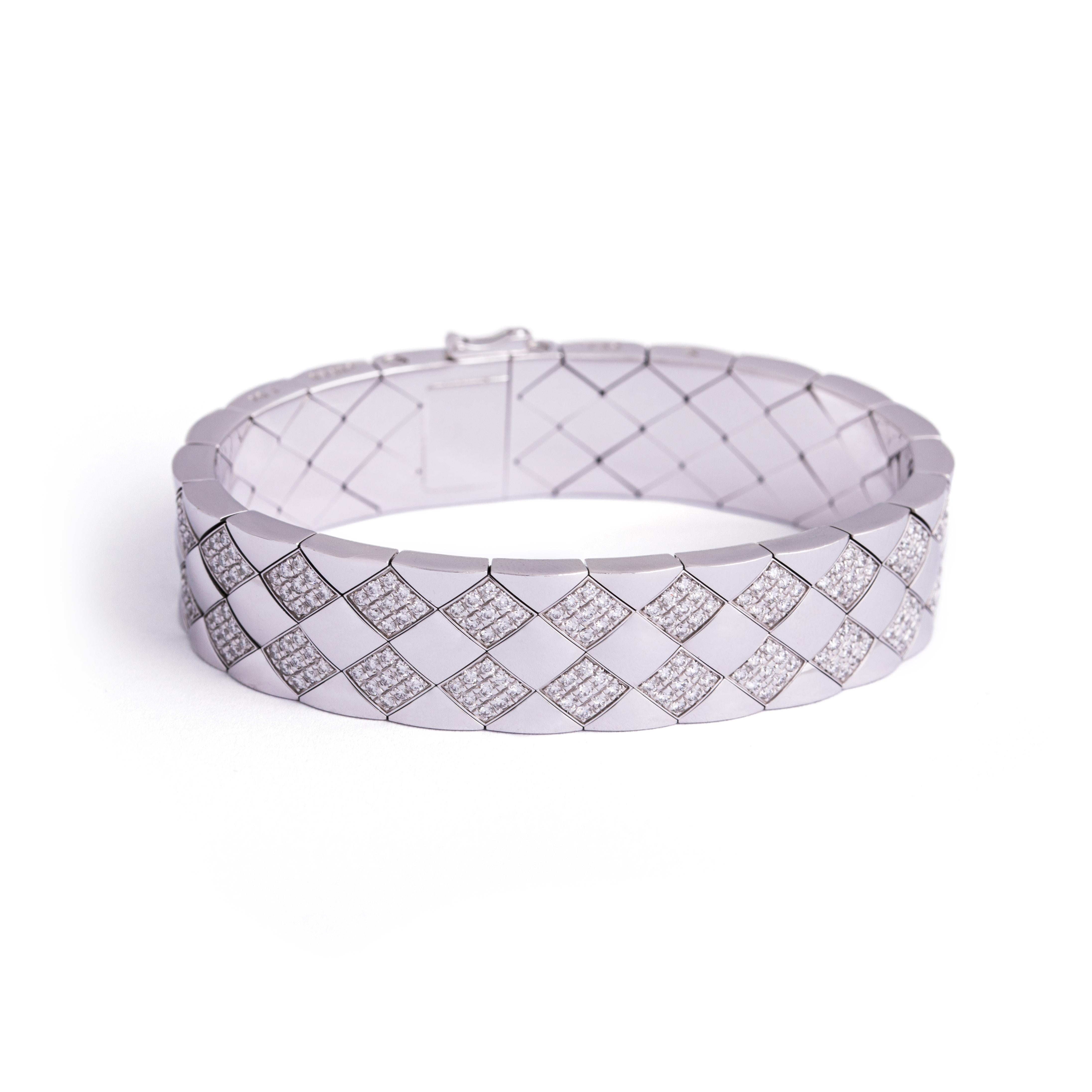 Aesthetic Movement Chanel Matelasse Souple Diamond White Gold Bracelet For Sale