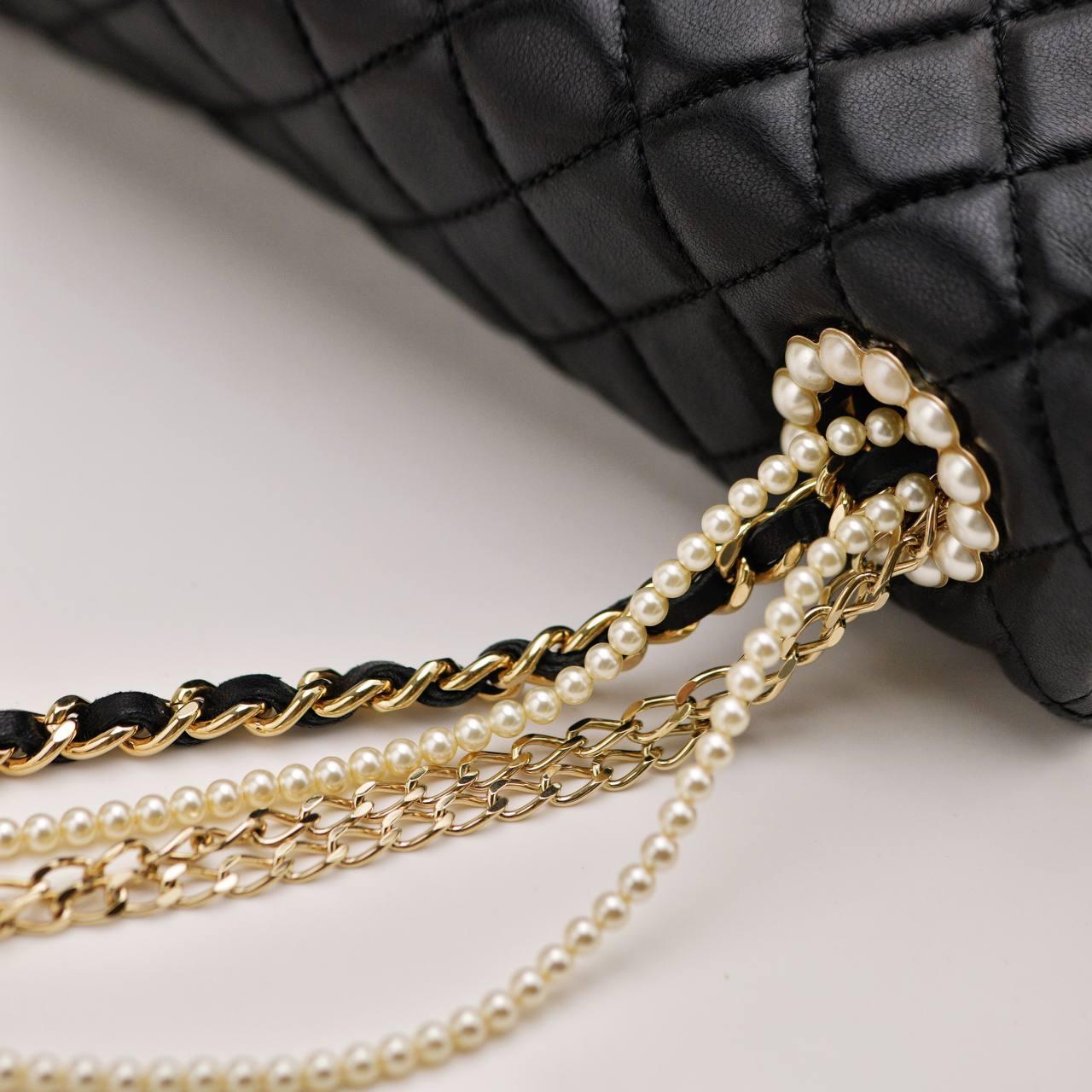 Borsa a tracolla Chanel Matelasse Westminster in pelle con finta perla in vendita 8