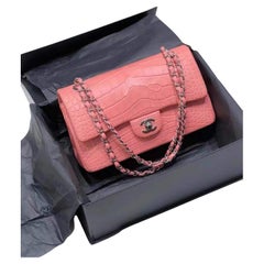 Vintage Chanel Shoulder Bags - 2,727 For Sale at 1stDibs  vintage chanel  bags 1990, chanel bags sale, chanel 1990 bag collection