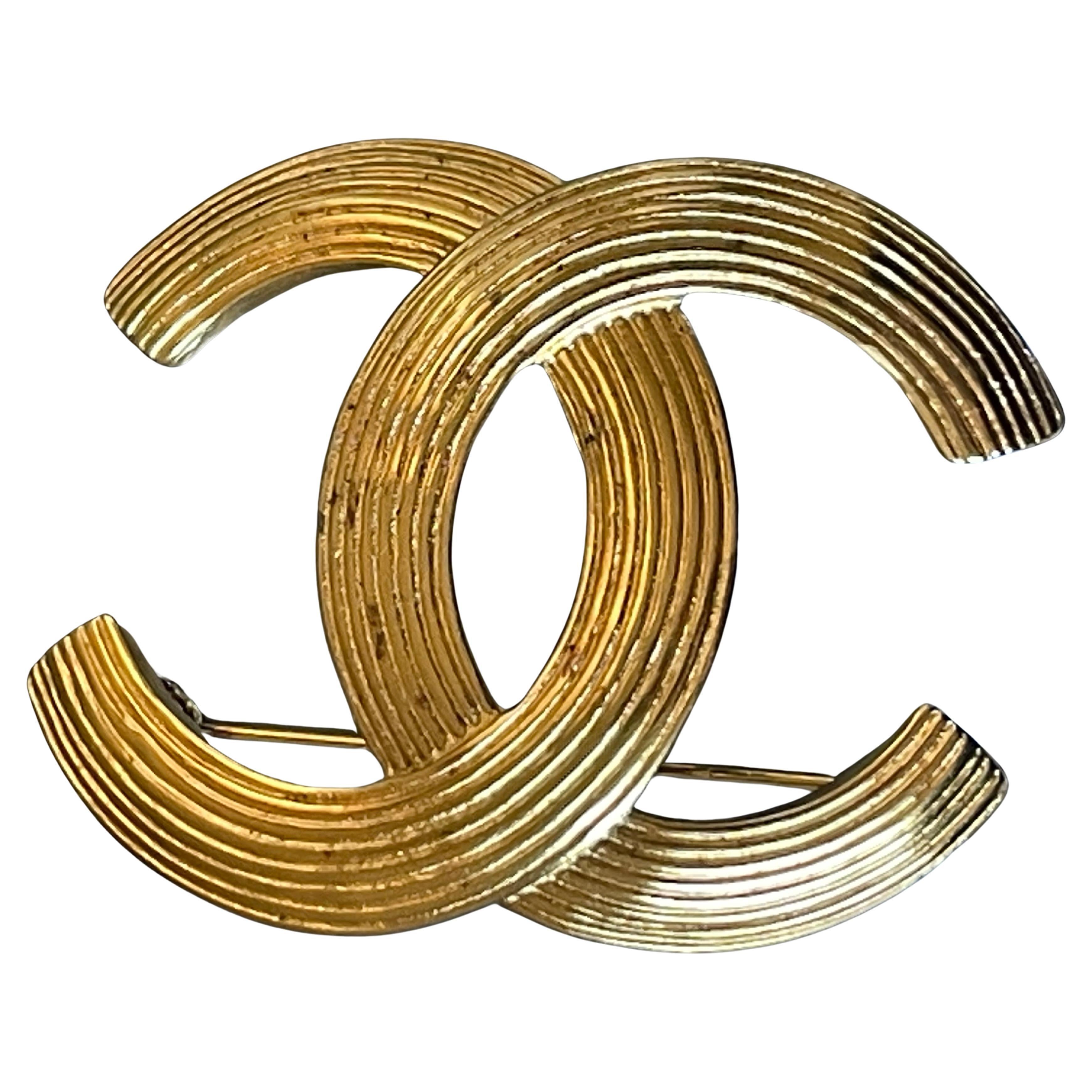 CHANEL Maxi CC logo brioche vintage im Angebot