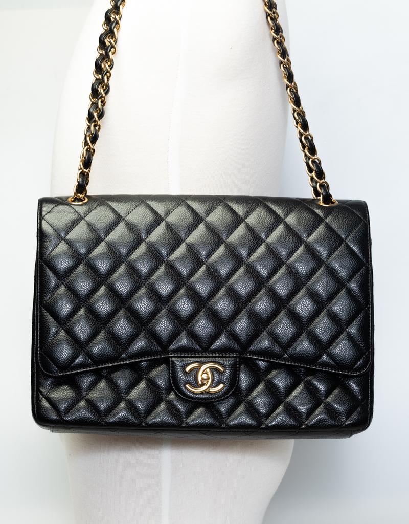 Chanel Dimond Quilted Black Caviar Leather Maxi Classic Double Flap Bag For Sale 3