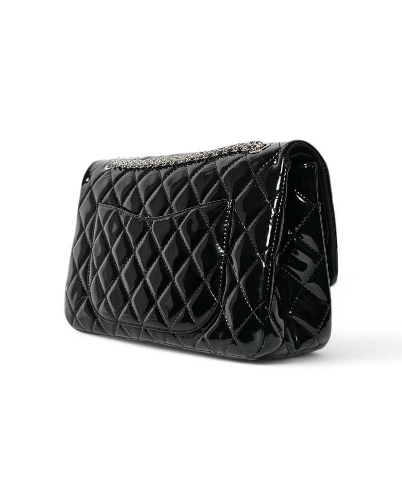 Chanel Maxi Jumbo Reissue Double-Flap Black Paint en vente 2
