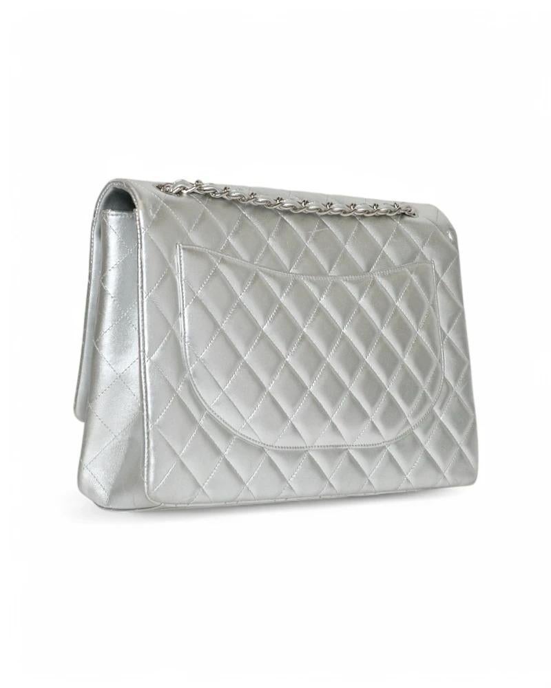 Women's Chanel Maxi Jumbo Timeless Silver For Sale