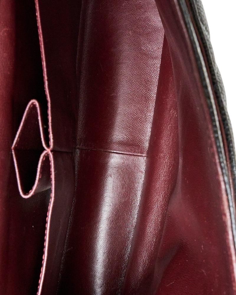 Chanel Maxi Jumbo Timeless Caviar Nera en vente 11