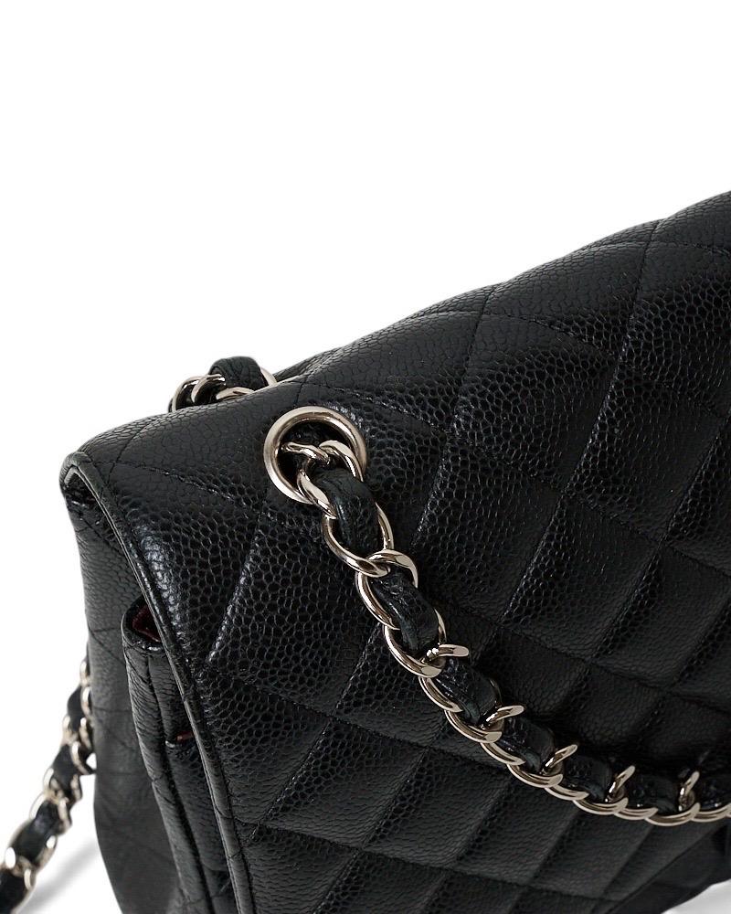 Chanel Maxi Jumbo Timeless Caviar Nera en vente 12