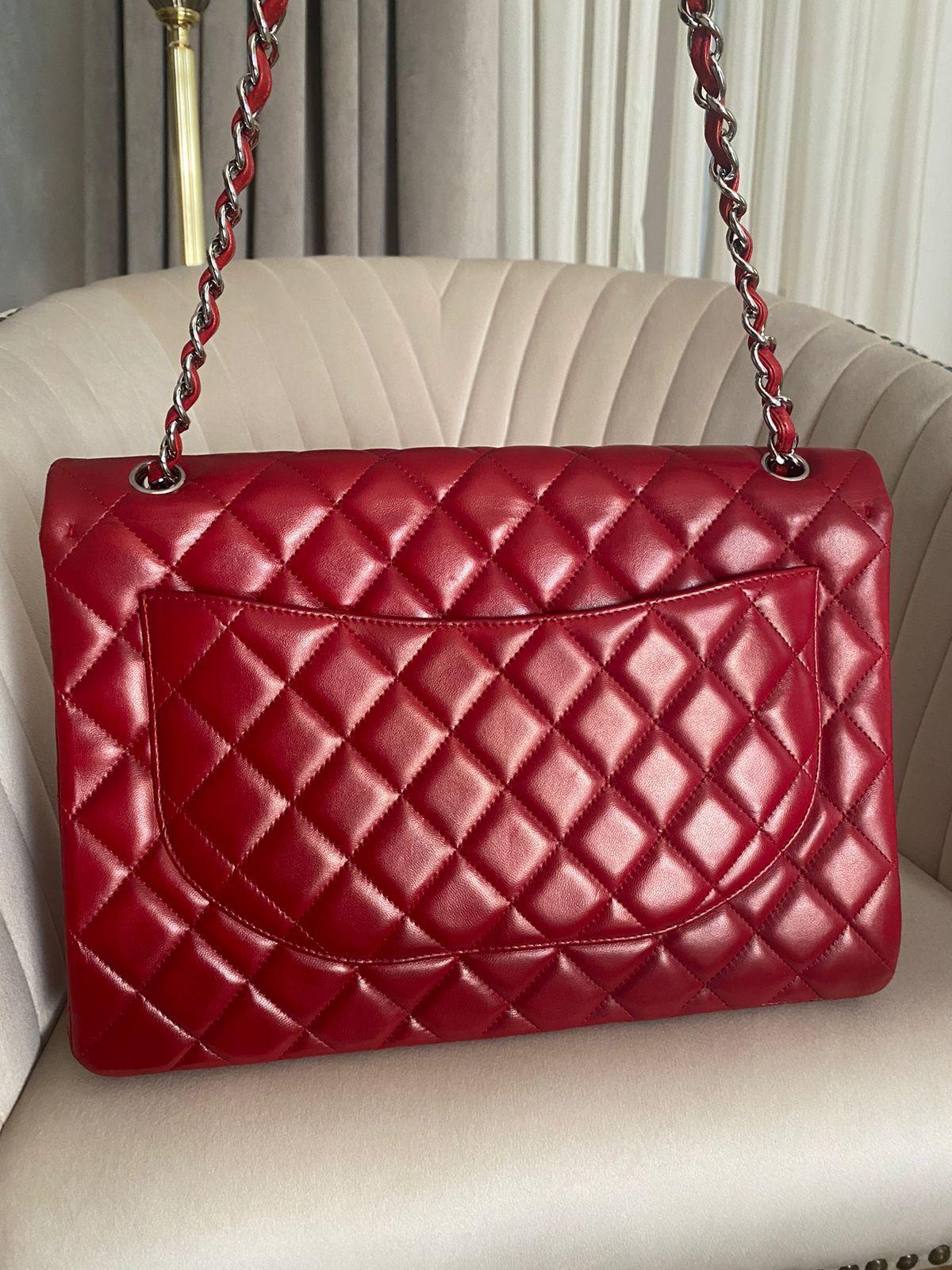 Women's or Men's Chanel Maxi Lambskin Red Classic Single Flap Bag For Sale