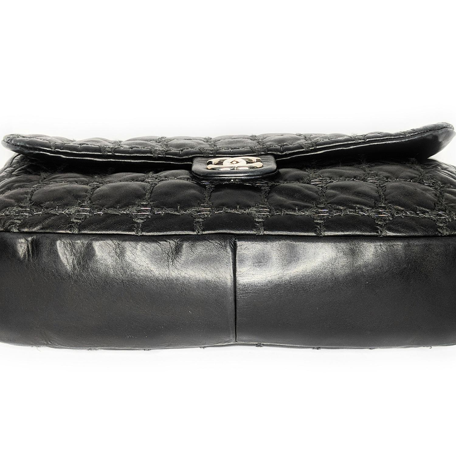 Chanel Maxi Tweed Doppelnaht Klappentasche Damen