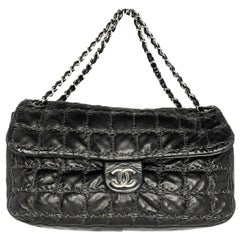 Chanel Maxi Tweed Doppelnaht Klappentasche