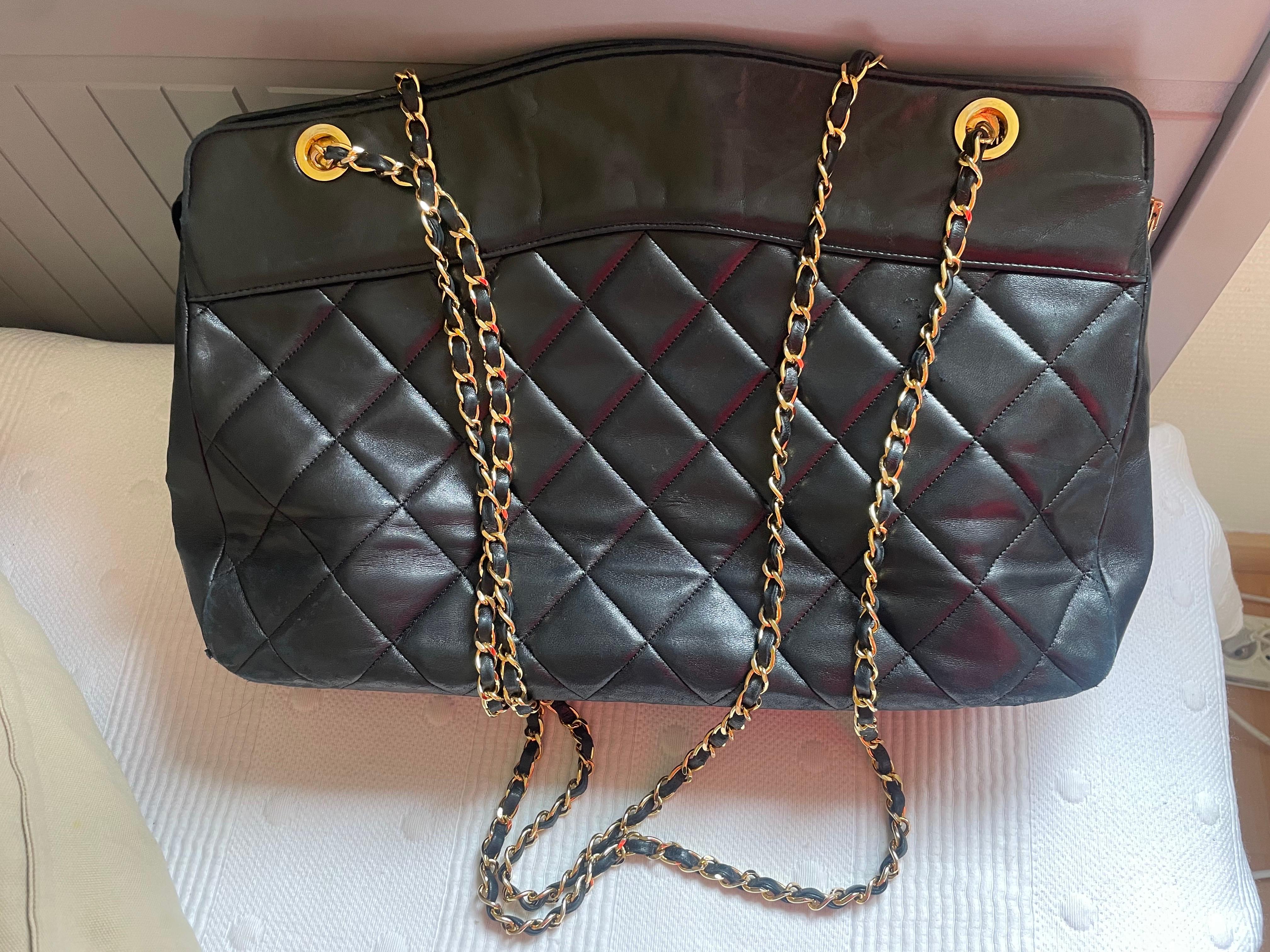 CHANEL Maxi bolso vintage en Bueno estado para la venta en CACHAN, FR