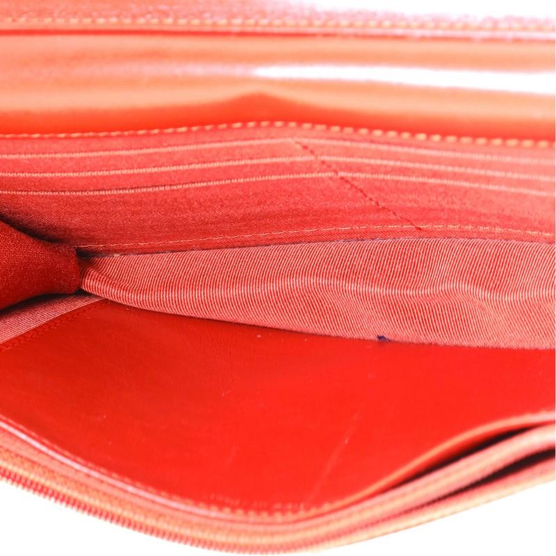 Chanel Medal Envelope Wallet on Chain Chevron Calfskin In Good Condition In NY, NY