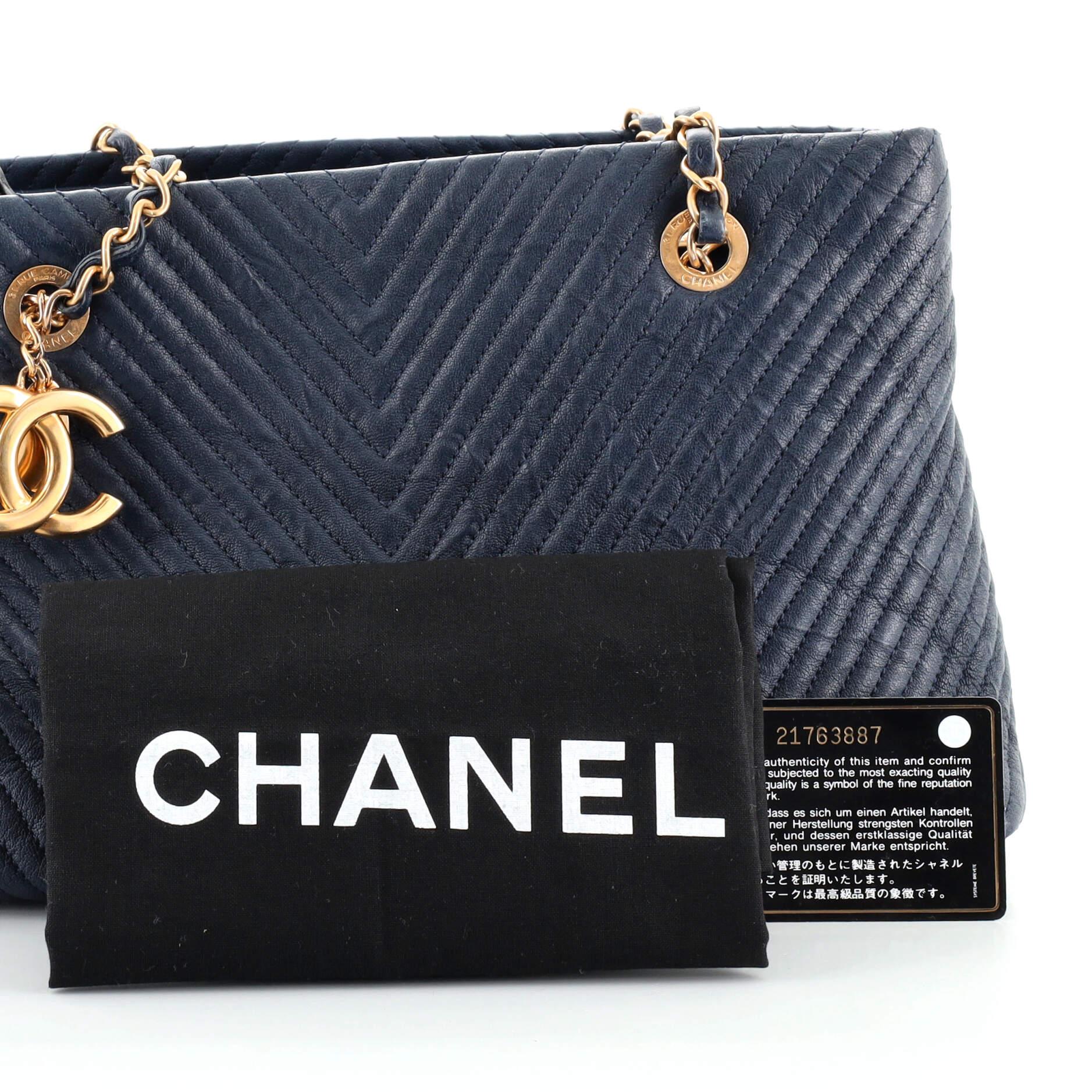 Chanel Medallion Charm Tote Chevron Wrinkled Lambskin Medium 1